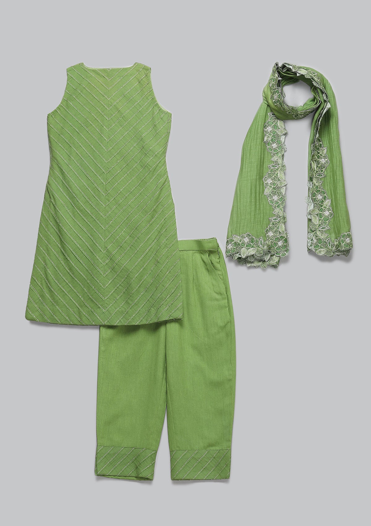 Raha Kapoor in Kids Sage Pintuck Embellished Kurta Set