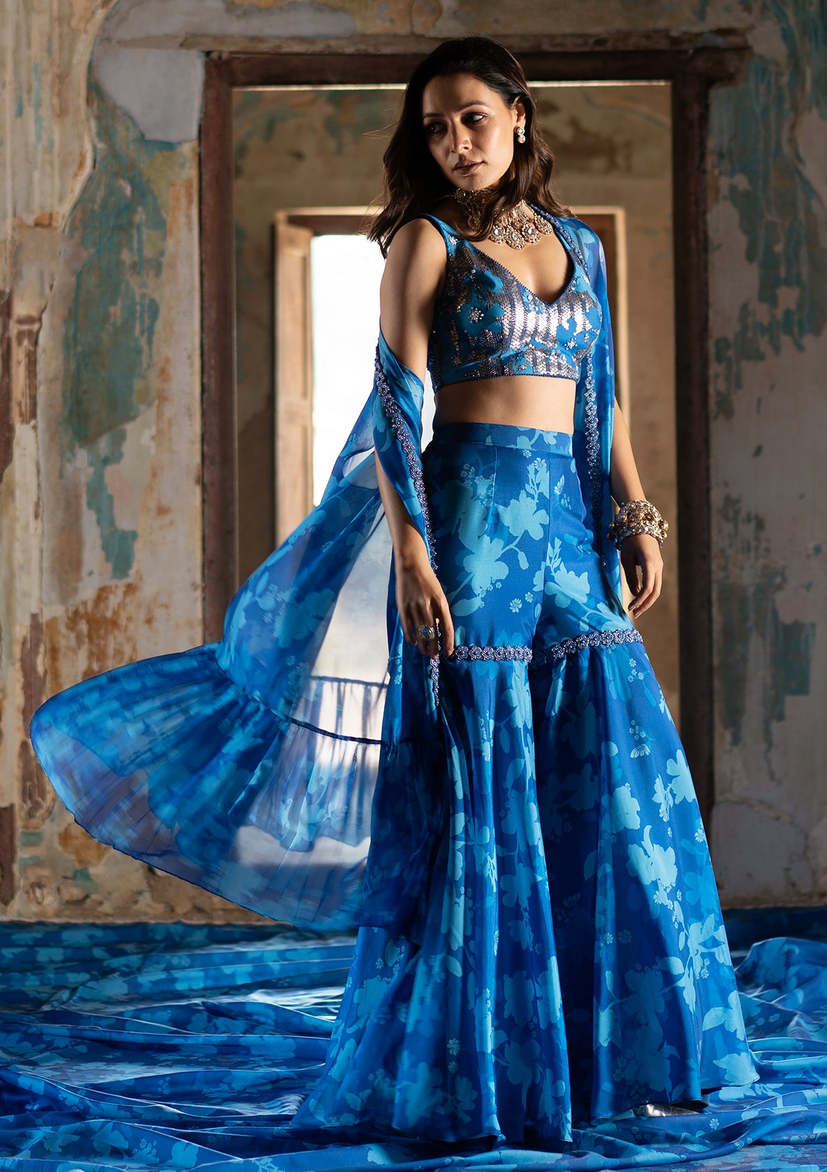 Bagh Sapphire Cape Set