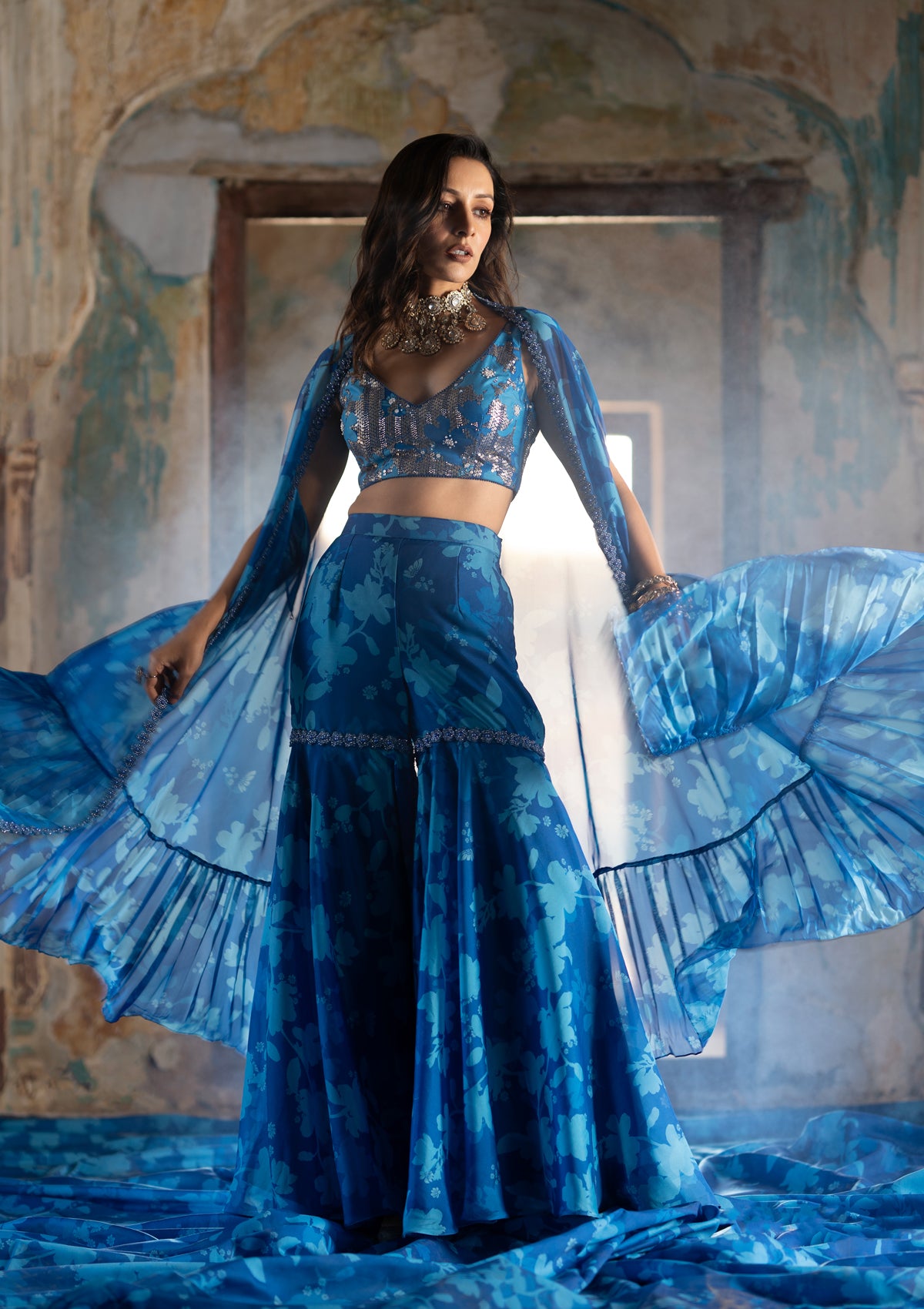 Bagh Sapphire Cape Set