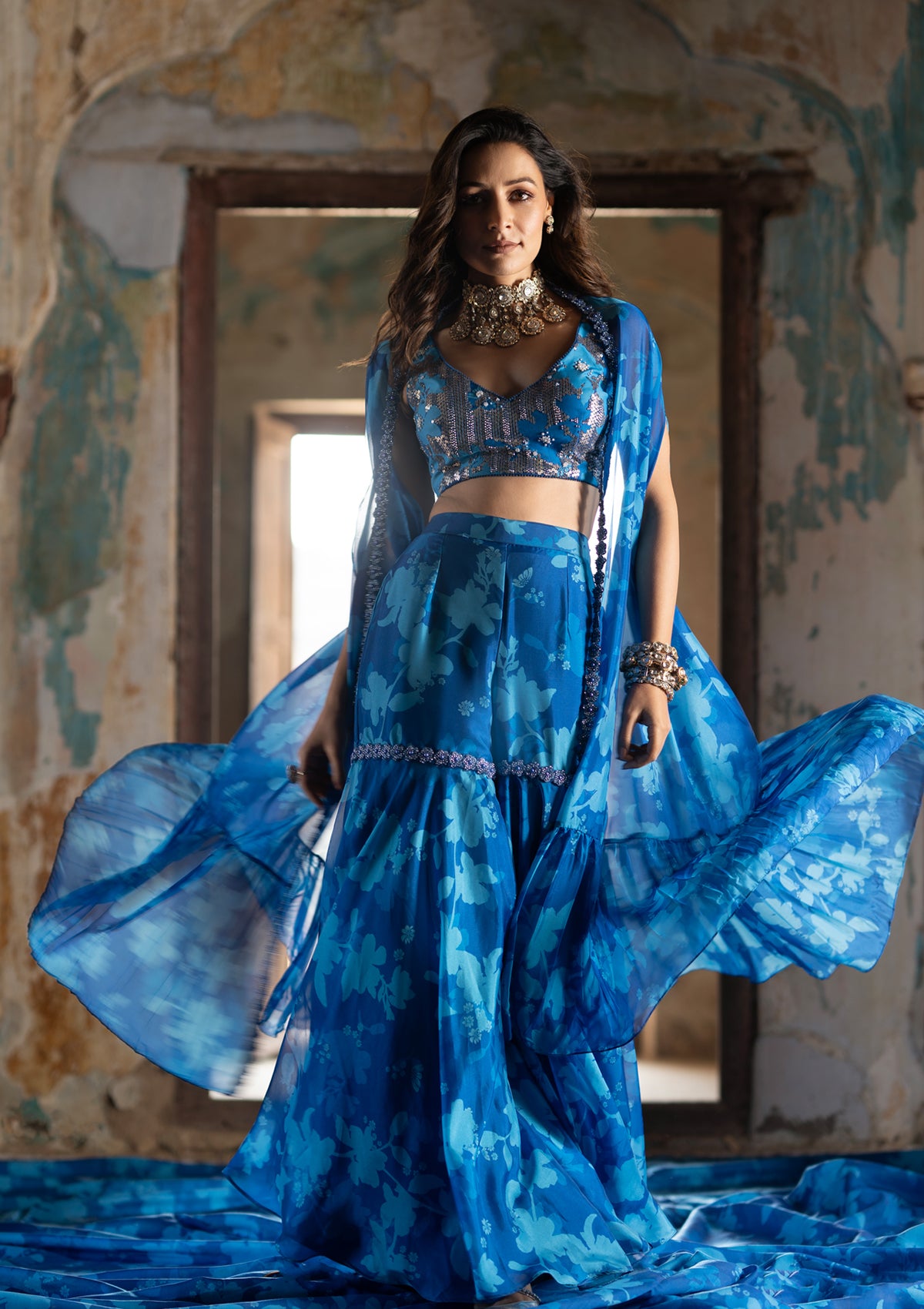 Bagh Sapphire Cape Set