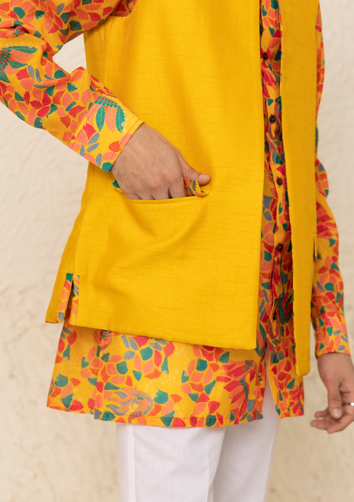 Inayat Amber Reversible Bundi Set