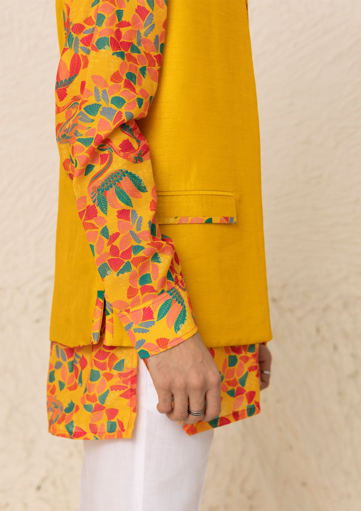 Inayat Amber Reversible Bundi Set