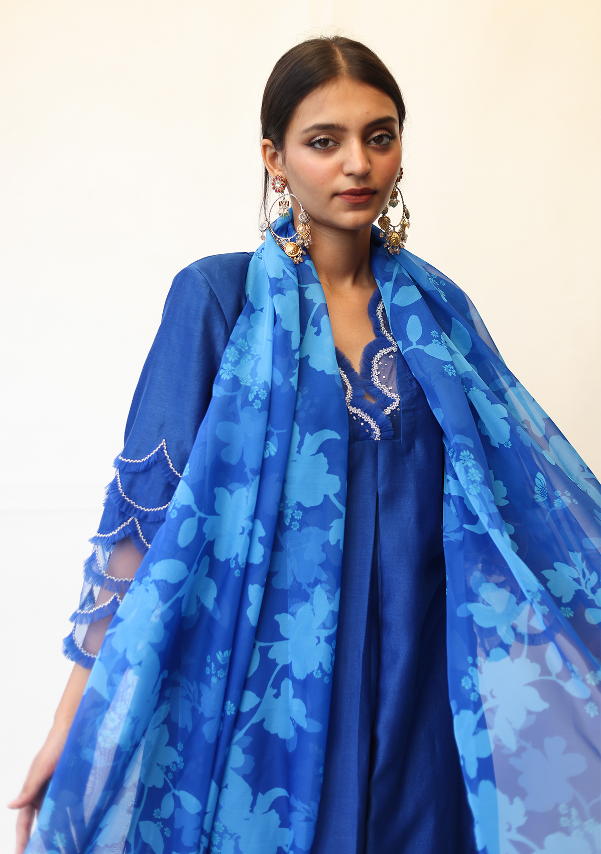 Bagh Sapphire Scalloped Kurta Set