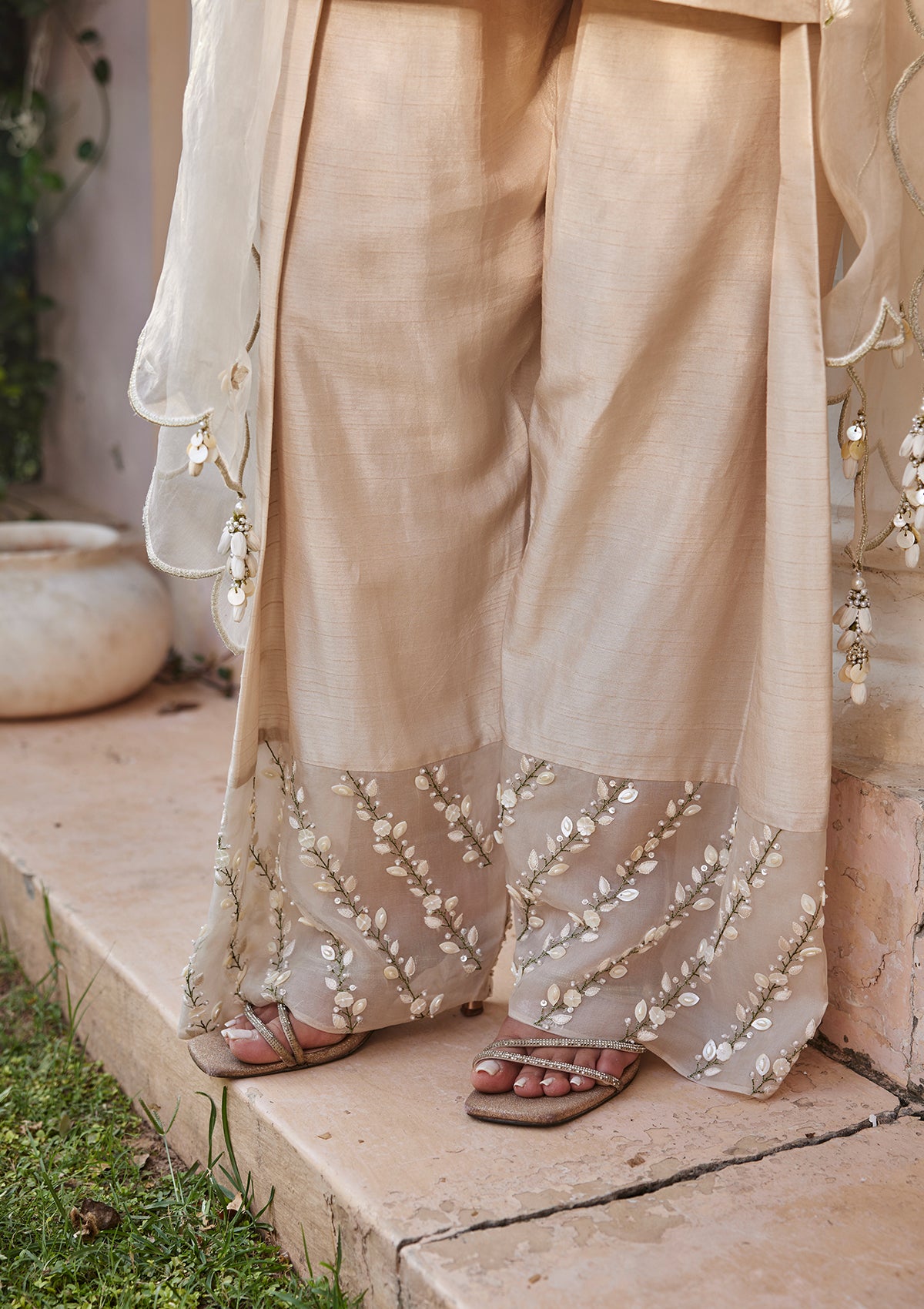 Taupe Mogra Farshi Set