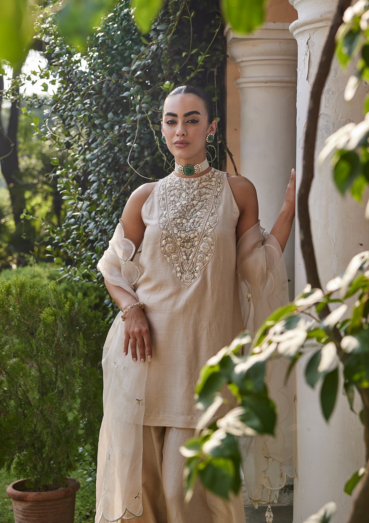 Taupe Mogra Farshi Set