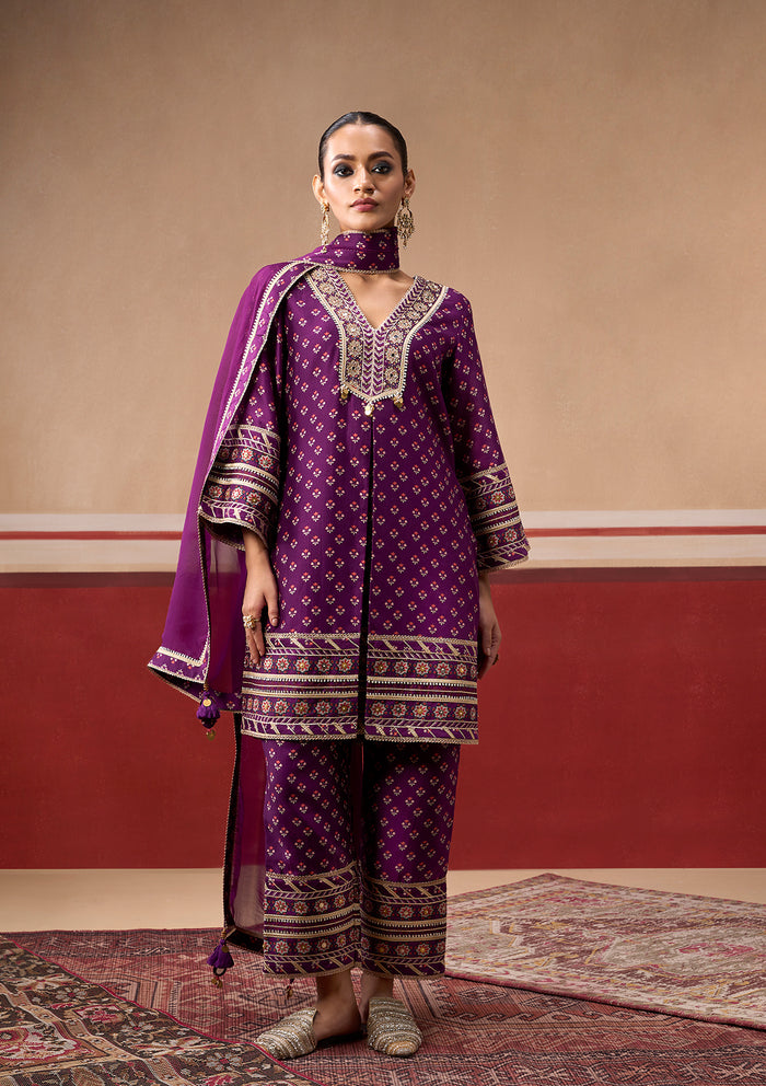 Ira Plum Kurta Set