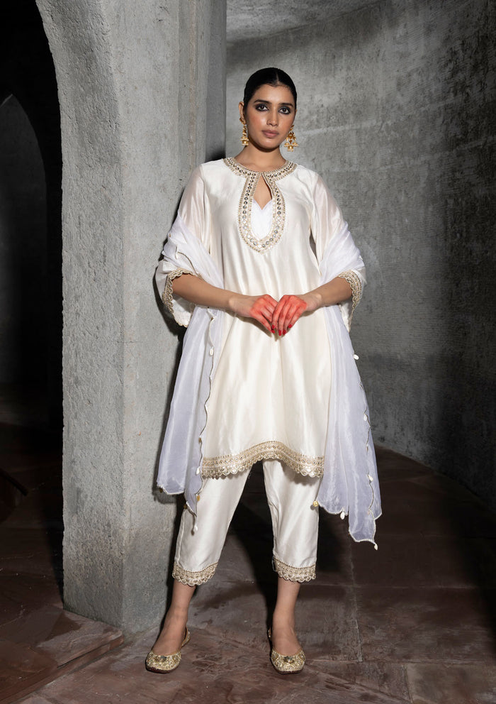 Sehar Ivory Scallop Kurta Set