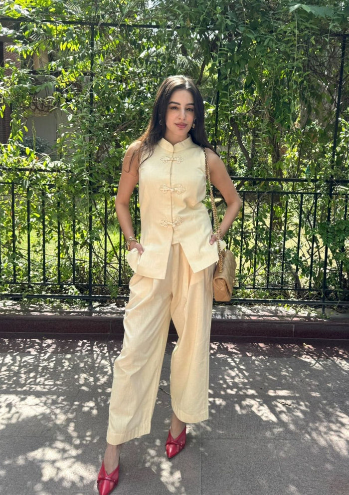 Ivory Mandarin Knotted Sleeveless Set