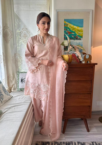 Soha Ali Khan in Blush Applique Kurta Set