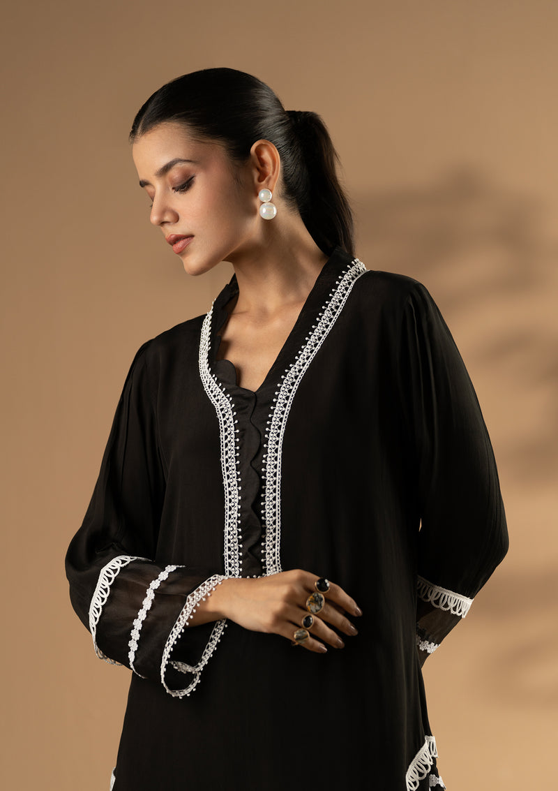 Coal Scalloped Lace Kurta Set