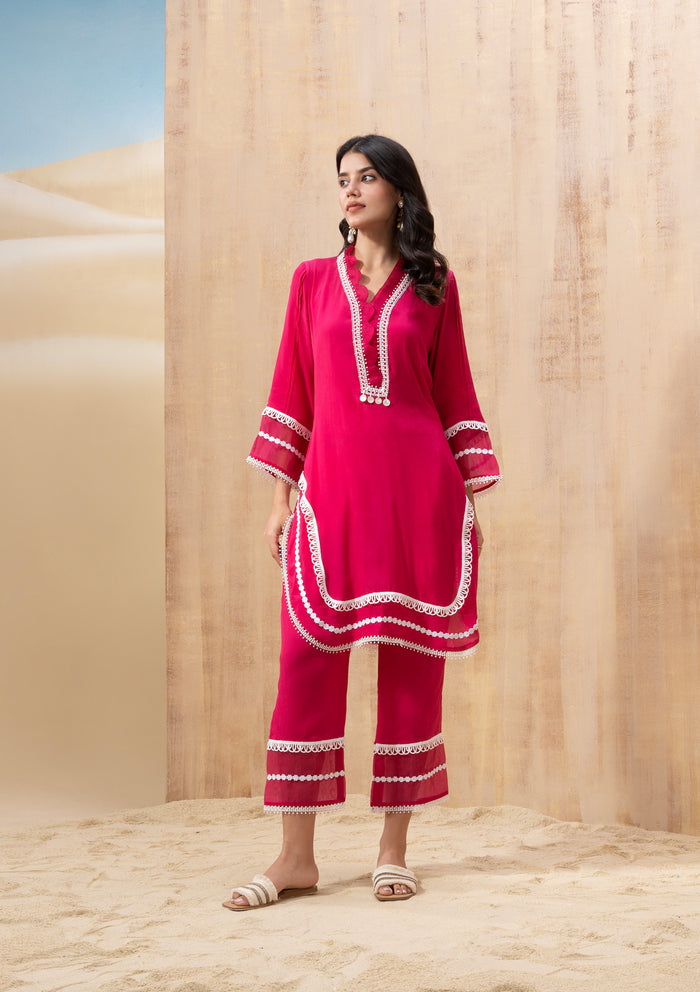 Peony Scalloped Lace Kurta Set