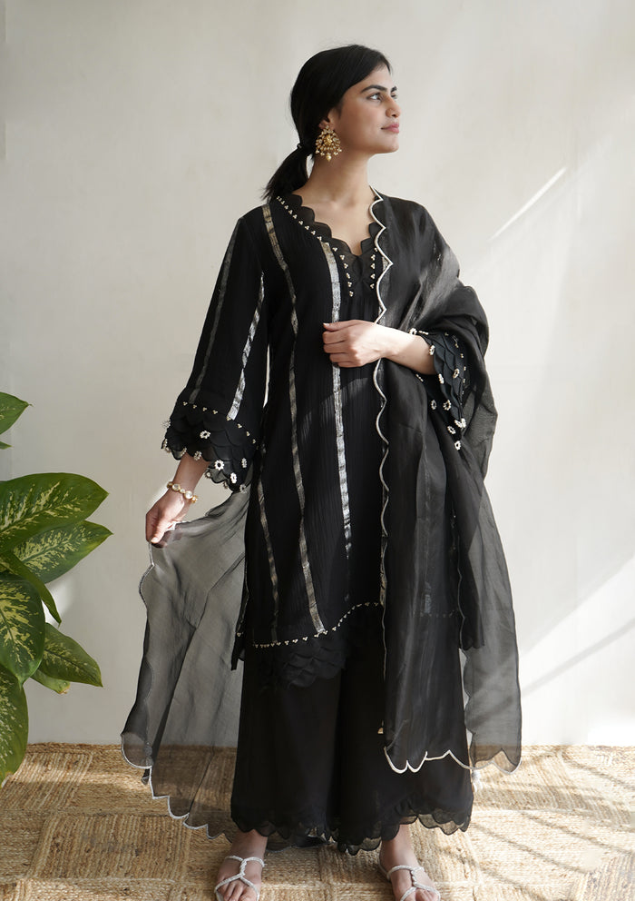 Black Scalloped Kurta Set