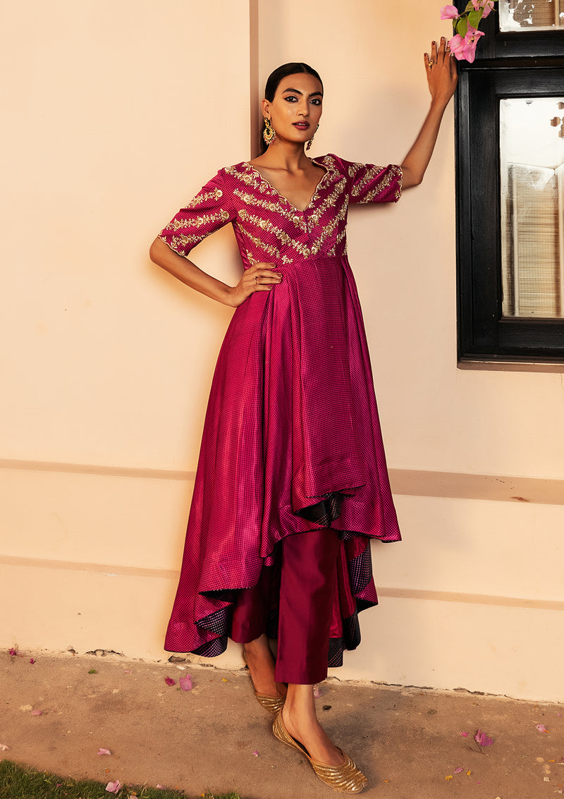Sitara Gulabi Asymmetric Anarkali Set